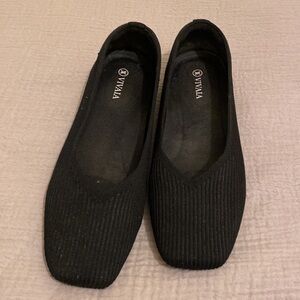 VIVALA BLACK FLAT SHOES. Size 40.5